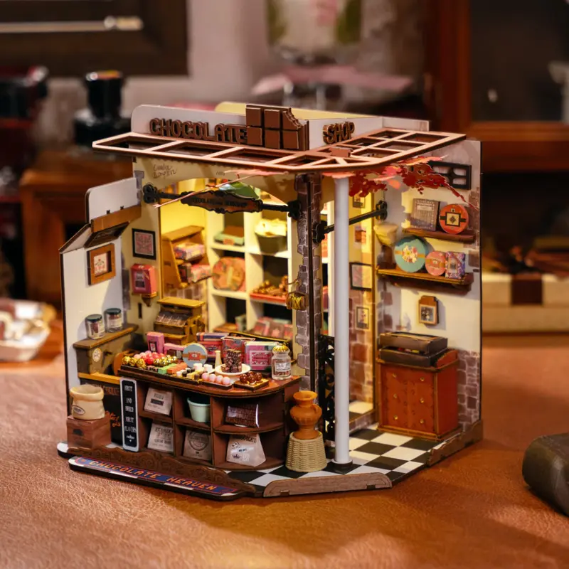 Henry's Chocolate House Kit