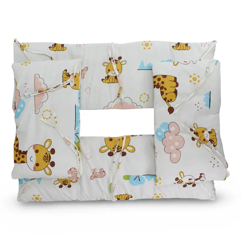 Baby Crib Bumper Set  Off-White with Giraffe Print